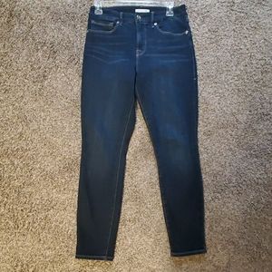 Good American cropped jeans